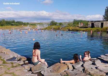 Исландия: красоты ледников, горячих источников и вулканов