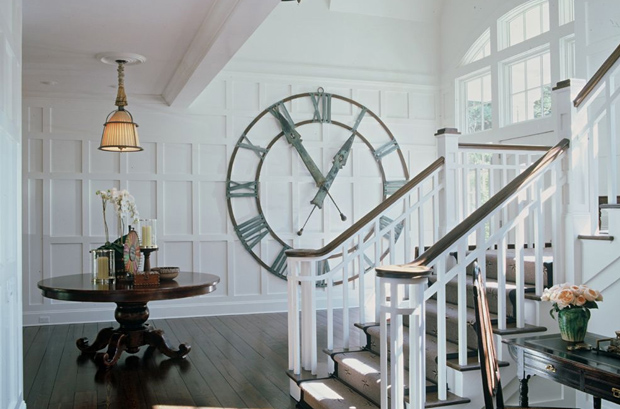 Настенные часы — одна из важнейших деталей декора вашего дома