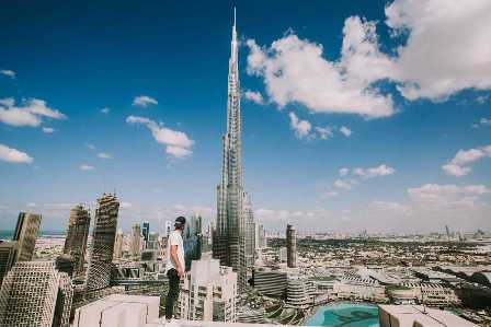 Дубай: гигантские небоскребы, пустынные сафари и роскошные отели