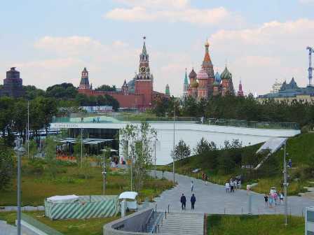 Московский парк Зарядье: культурное и природное богатство в центре города