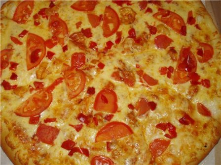 Пицца с домашним сыром